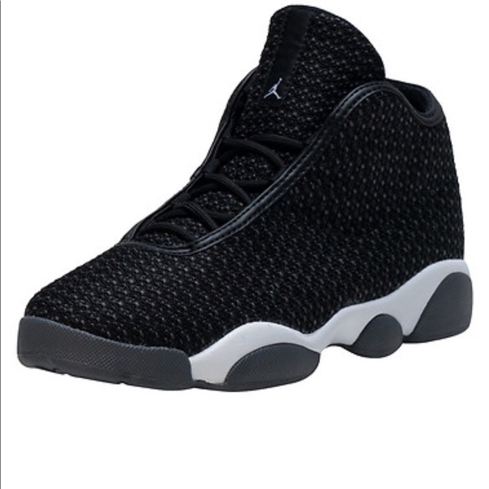 JORDANS! Horizon high top basketball shoes